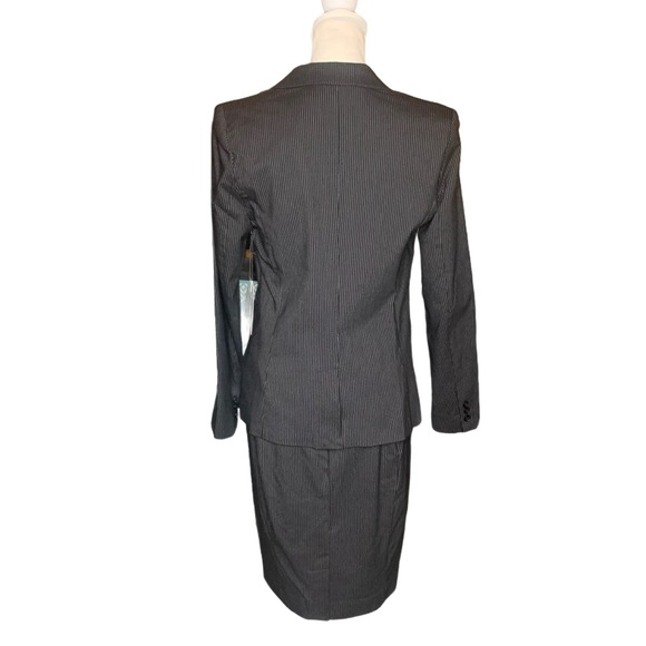 APT 9 Black Pinstripe The Torie Jacket & Pencil Skirt Career Suit 6 NWT - Picture 5 of 11